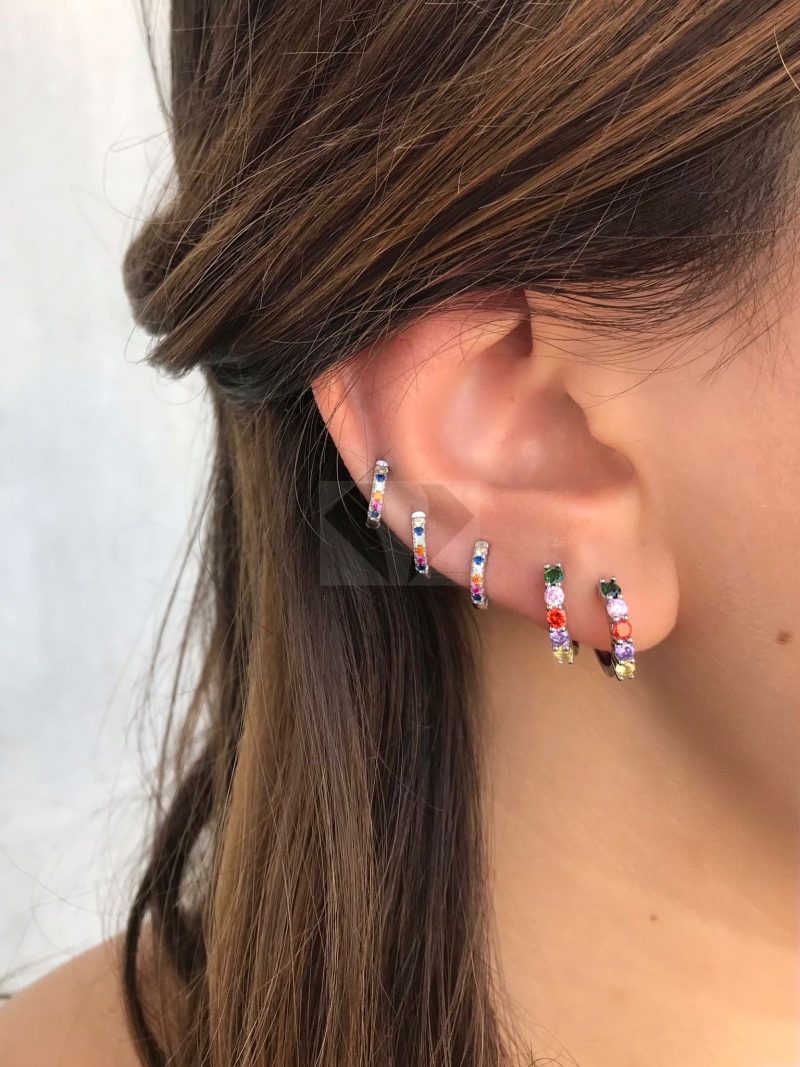 Acquista ora cerchietti micro arcobaleno su elefantebianco.jewelry