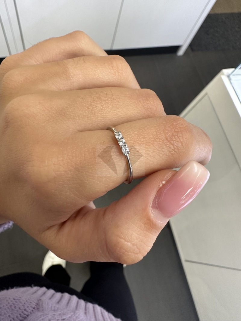 Acquista ora anello trilogy mini su elefantebianco.jewelry