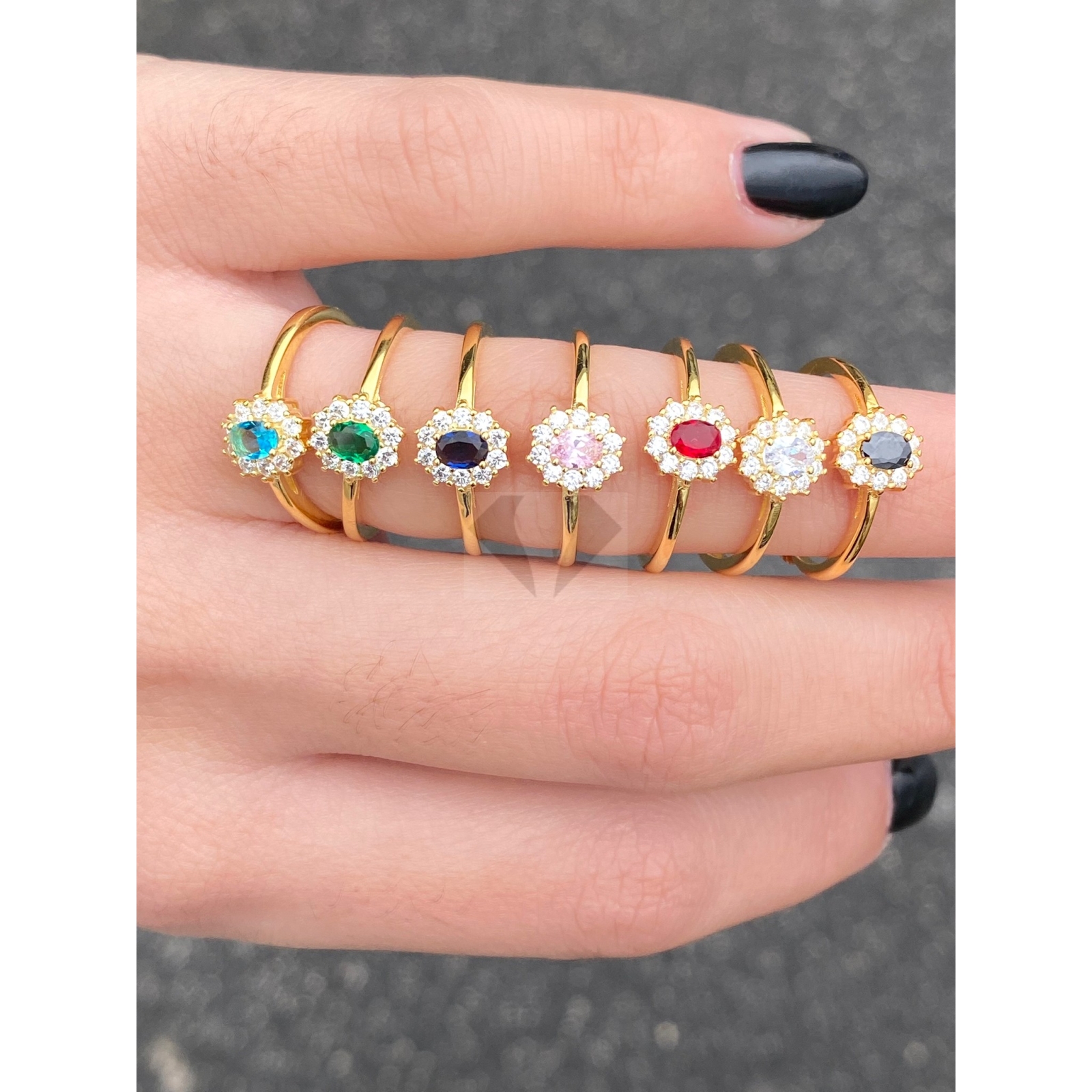 Acquista ora anello mini kate gold pietra rosa su elefantebianco.jewelry