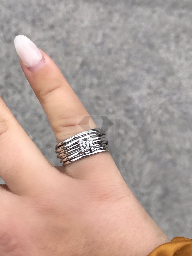 Acquista ora anello filo continuo personalizzato in argento 925% su elefantebianco.jewelry