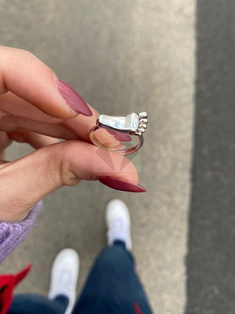 Acquista ora anello piedino in argento 925% su elefantebianco.jewelry