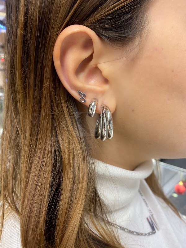 Acquista ora orecchino lettera personalizzata su elefantebianco.jewelry