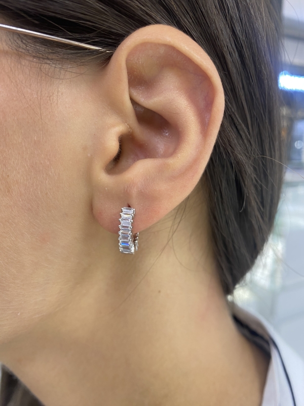 Acquista ora cerchietti bianco baguette su elefantebianco.jewelry