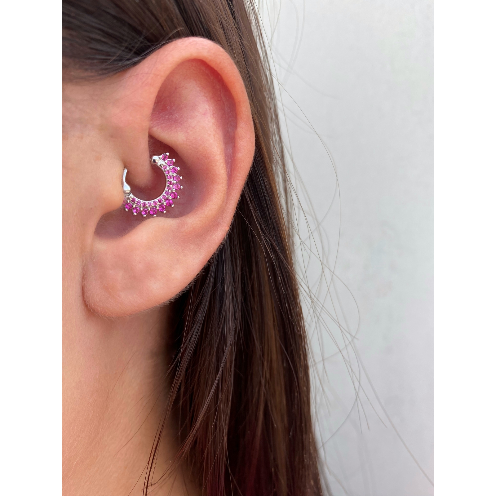 piercing  daith fucsia