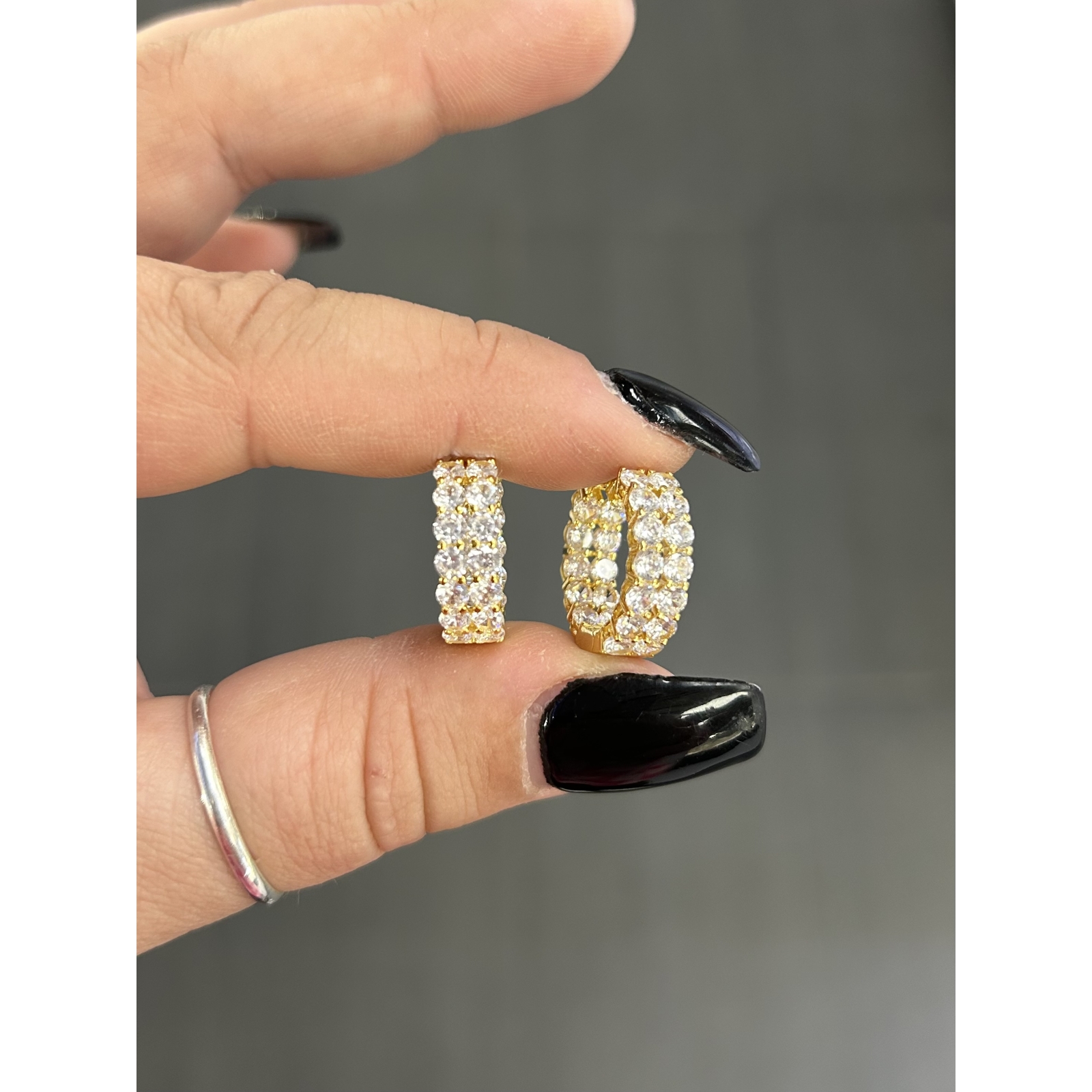 Acquista ora cerchietti super zirconi doppia striscia gold su elefantebianco.jewelry