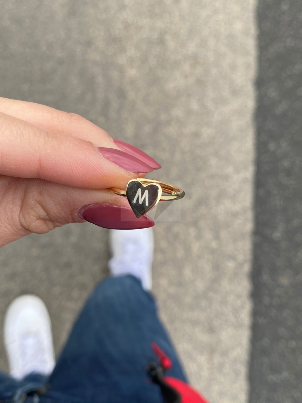 Acquista ora anello cuore incisione lettera su elefantebianco.jewelry