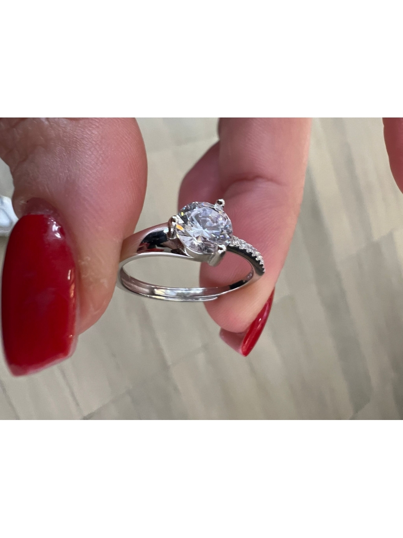 anello solitario zirconi a giro