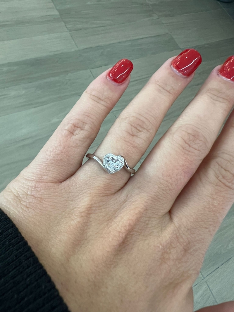 anello solitario cuore