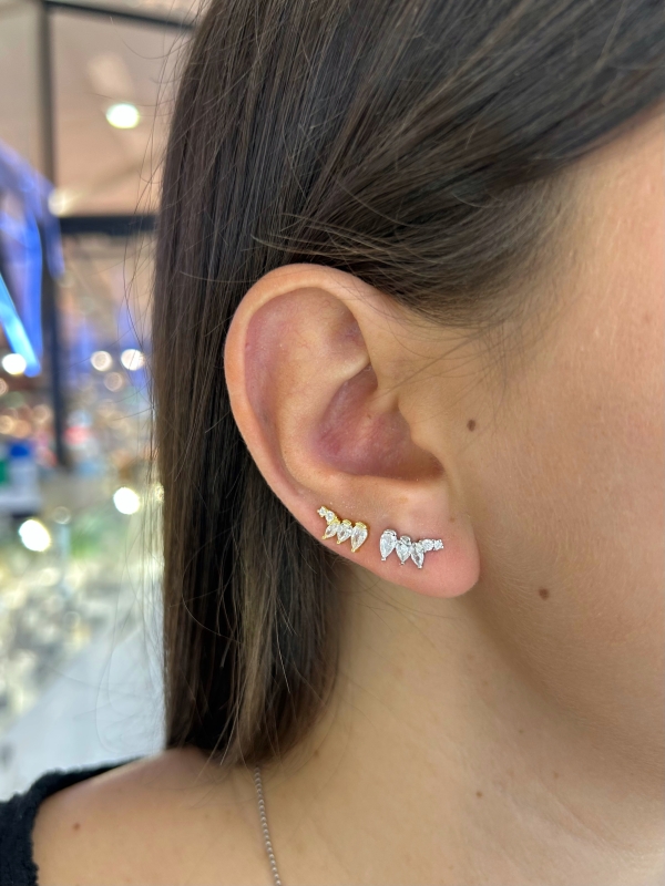 Acquista ora orecchini mini petali che salgono su elefantebianco.jewelry
