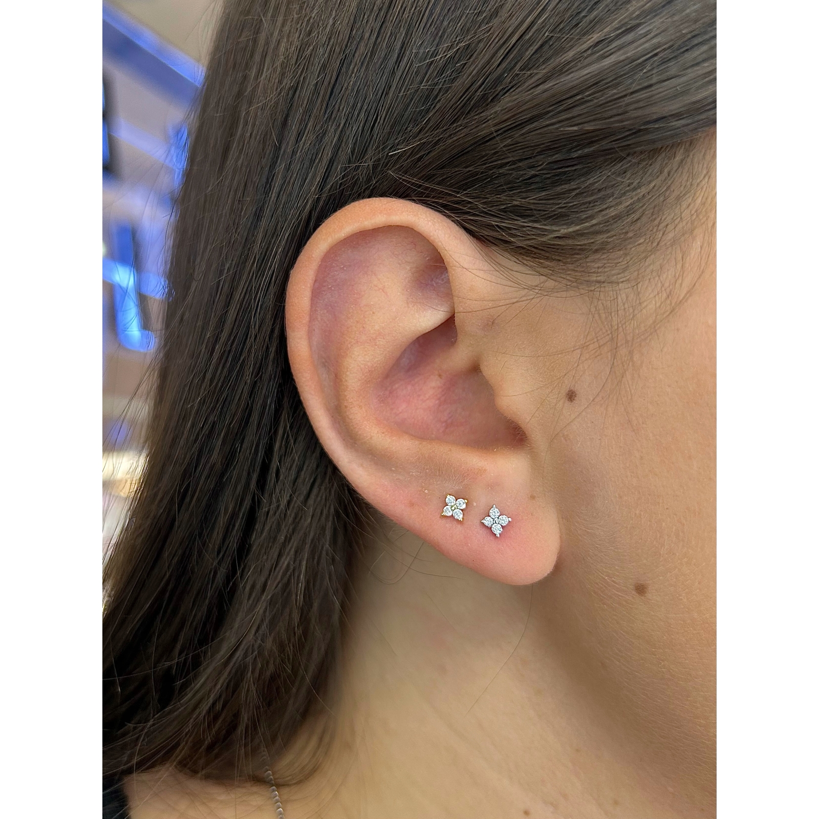 Acquista ora orecchini mini 4 punte su elefantebianco.jewelry