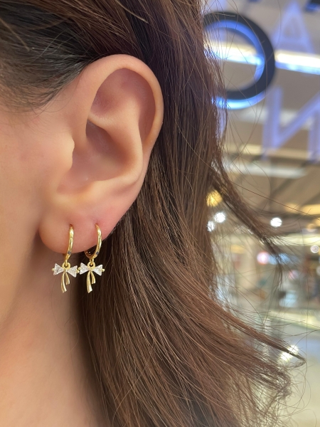 Acquista ora cerchietti pendente fiocco su elefantebianco.jewelry
