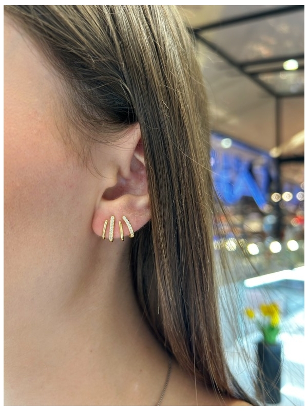 Acquista ora orecchini cuffia con zirconi su elefantebianco.jewelry