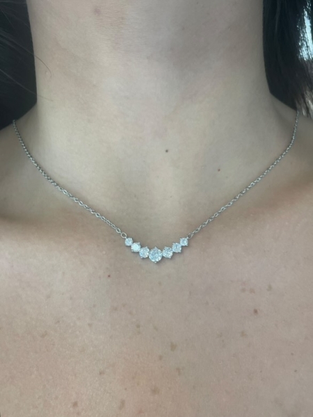 Acquista ora collana sette punto luce su elefantebianco.jewelry 2
