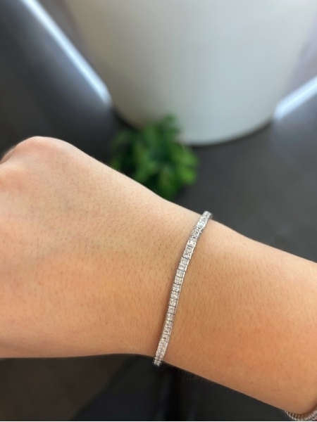 Acquista ora tennis carrè bianco su elefantebianco.jewelry