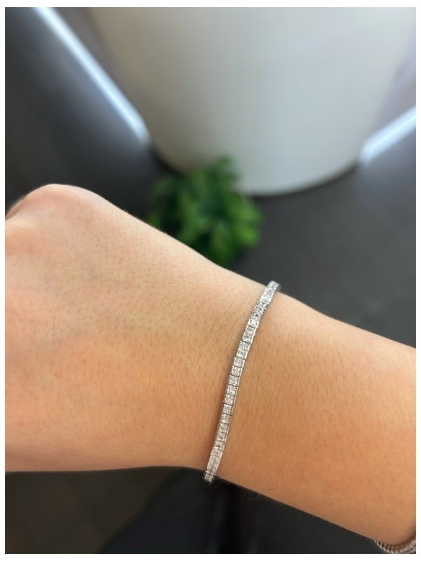 Acquista ora tennis carrè bianco su elefantebianco.jewelry