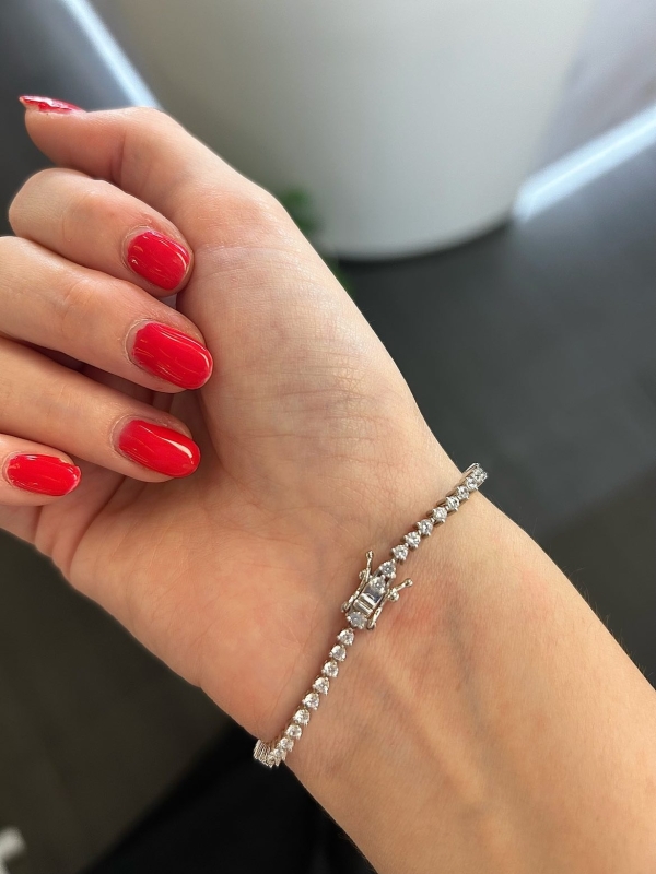 Acquista ora tennis tutti cuori a scalare su elefantebianco.jewelry