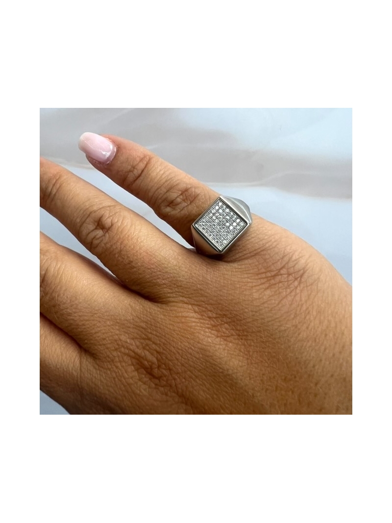 Acquista ora Anello pavè quadrato mignolo su elefantebianco.jewelry