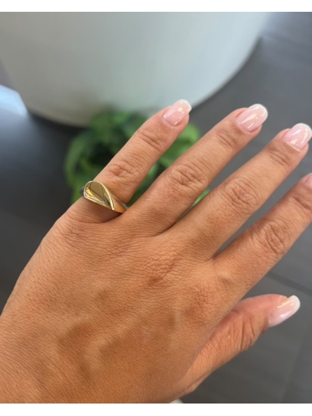 Acquista ora Anello pavè quadrato mignolo su elefantebianco.jewelry