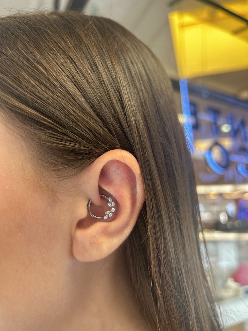 Acquista ora piercing cerchietto pallini su elefantebianco.jewelry