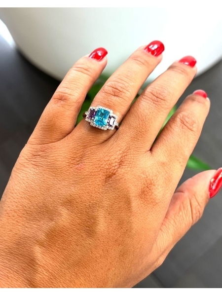 Acquista ora anelo baguette azzurro e viola su elefantebianco.jewelry