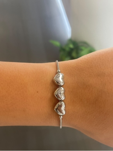 Acquista ora bracciale tre cuori incisione inclusa su elefantebianco.jewelry