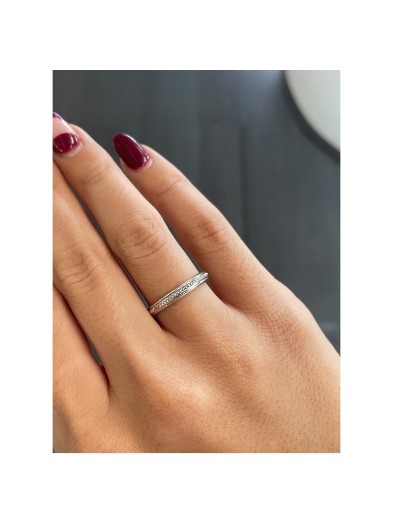 Acquista ora fedina con effetto diamantato centrale su elefantebianco.jewelry