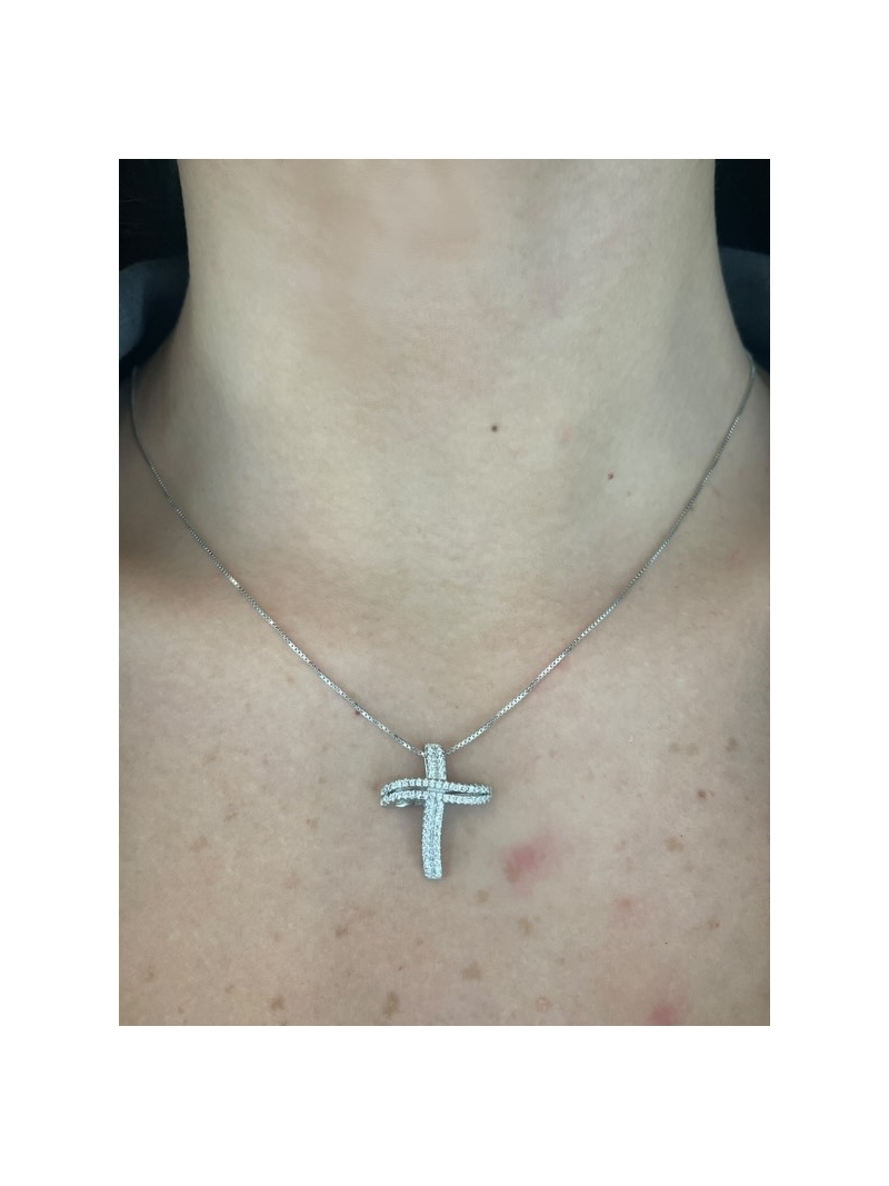 Acquista ora collana croce su elefantebianco.jewelry