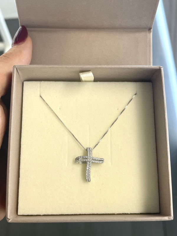 Acquista ora collana croce su elefantebianco.jewelry