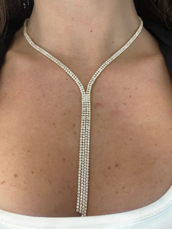 Acquista ora collana capodanno su elefantebianco.jewelry