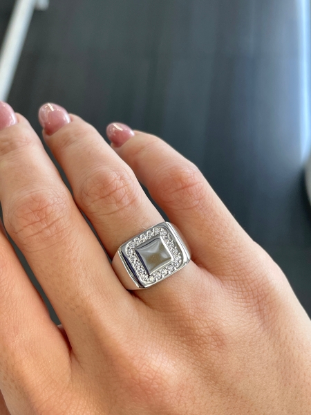 Acquista ora anello chevalier quadrato con zirconi su elefantebianco.jewelry 2