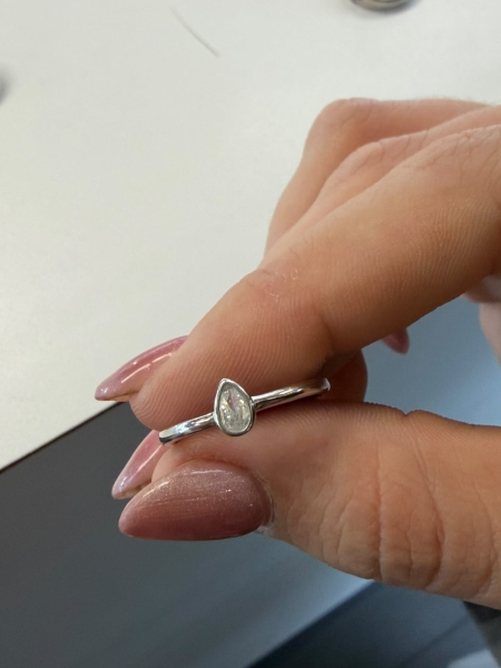 Acquista ora anello mini goccia su elefantebianco.jewelry 2