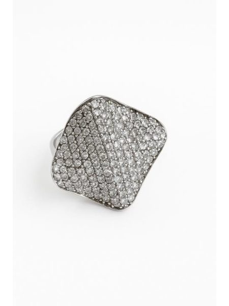 Acquista ora anello quadrato zirconato su elefantebianco.jewelry