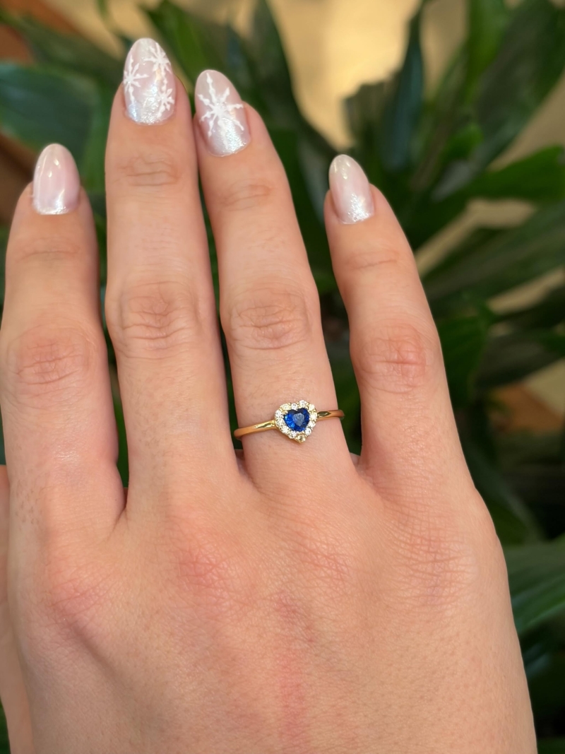 Acquista ora anello cuore blu oceano oro 750 su elefantebianco.jewelry