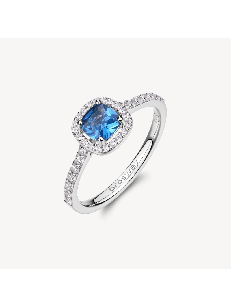 Acquista ora anello quadrato zirconato su elefantebianco.jewelry