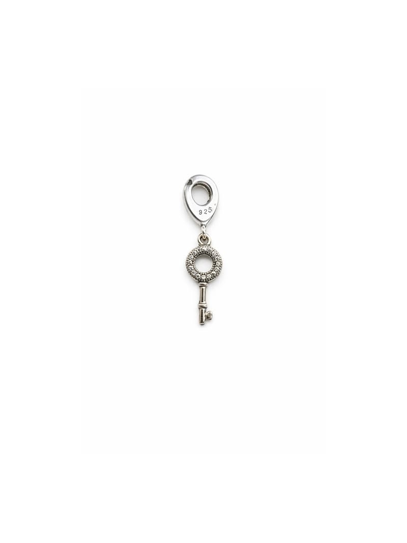 Acquista ora charm pendente chiave zirconata su elefantebianco.jewelry