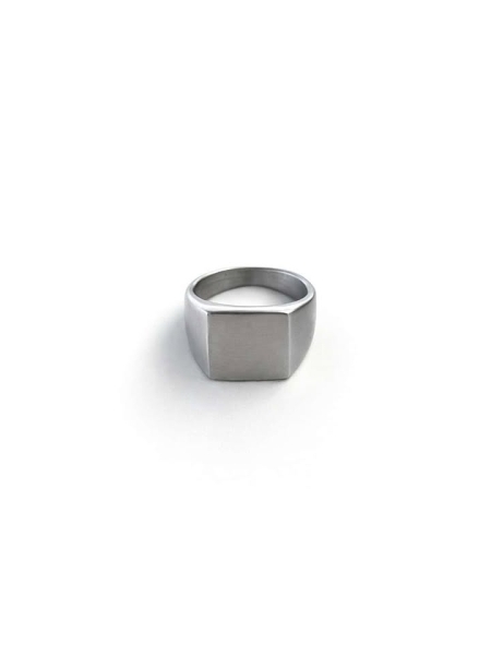 Acquista ora anello quadrato opaco su elefantebianco.jewelry