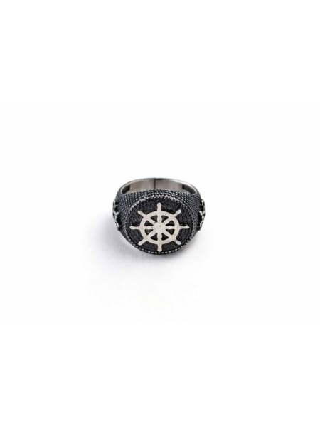 Acquista ora anello chevalier nautico con timone su elefantebianco.jewelry