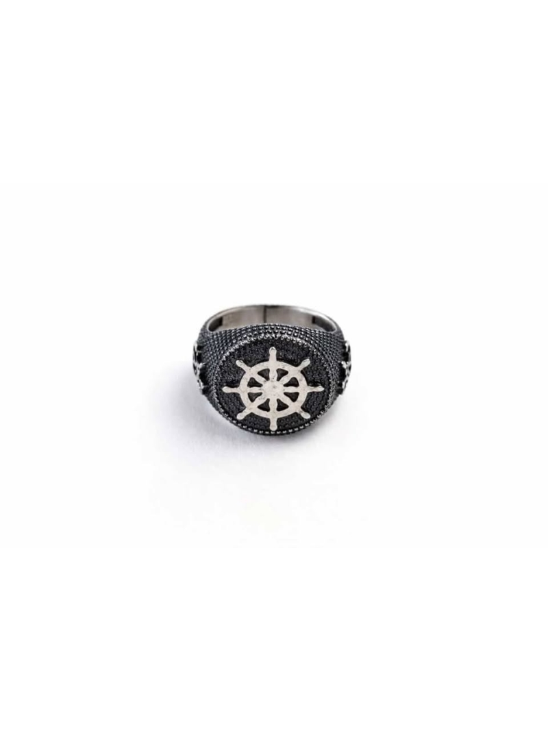 Acquista ora anello chevalier nautico con timone su elefantebianco.jewelry