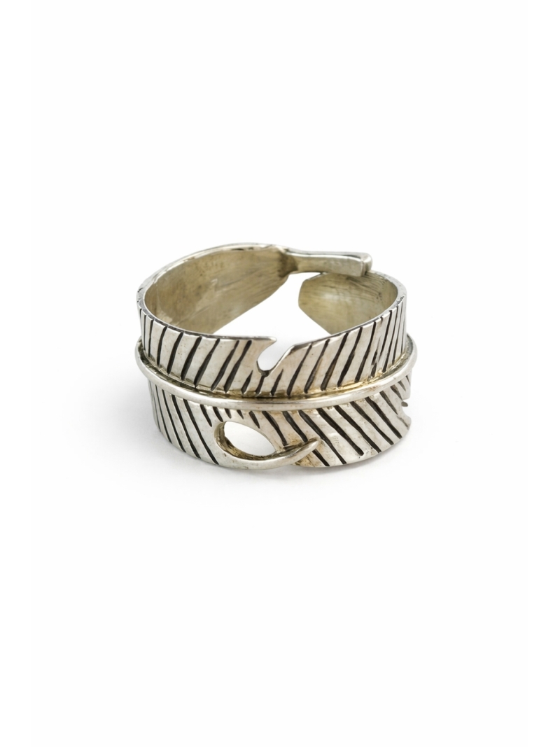 Acquista ora anello piuma su elefantebianco.jewelry