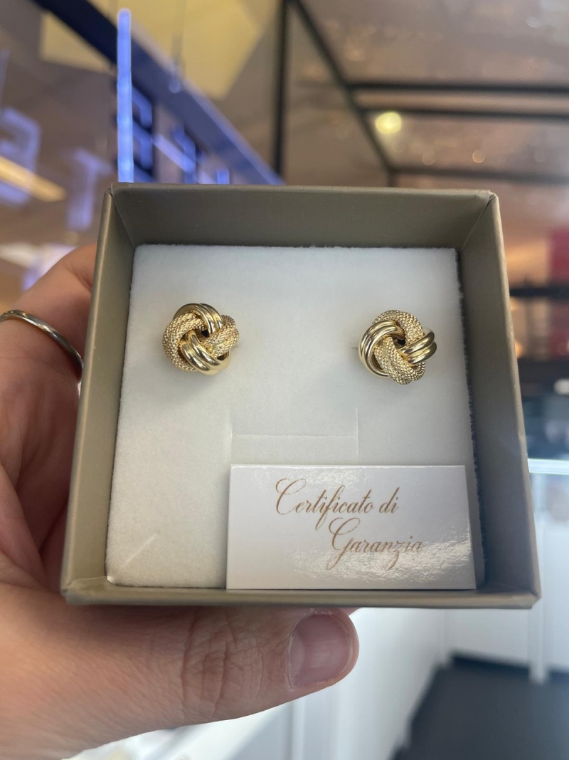 Acquista ora orecchini nodo oro 750 su elefantebianco.jewelry
