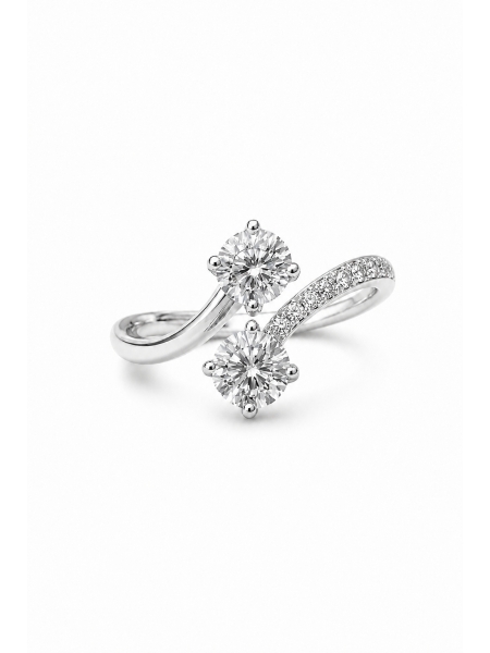 Acquista ora anello due punto luce con zirconi su elefantebianco.jewelry