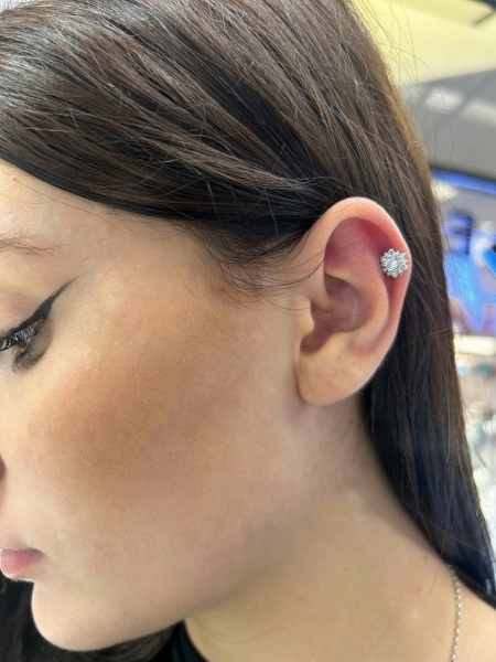 Acquista ora piercing fiore su elefantebianco.jewelry 2