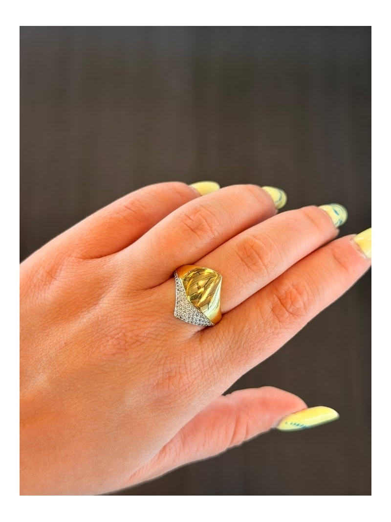 Acquista ora anello creazione su elefantebianco.jewelry
